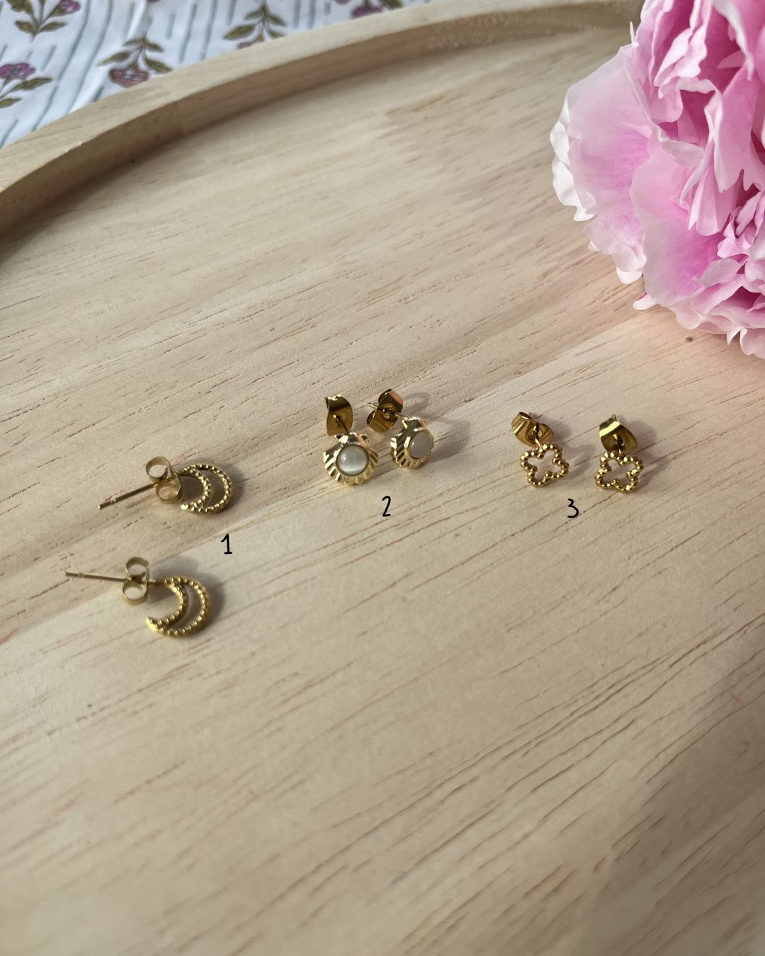 Petite boucle d'oreille
