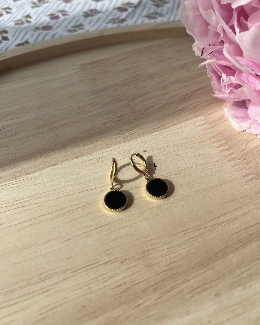 Boucle d'oreille taille moyenne