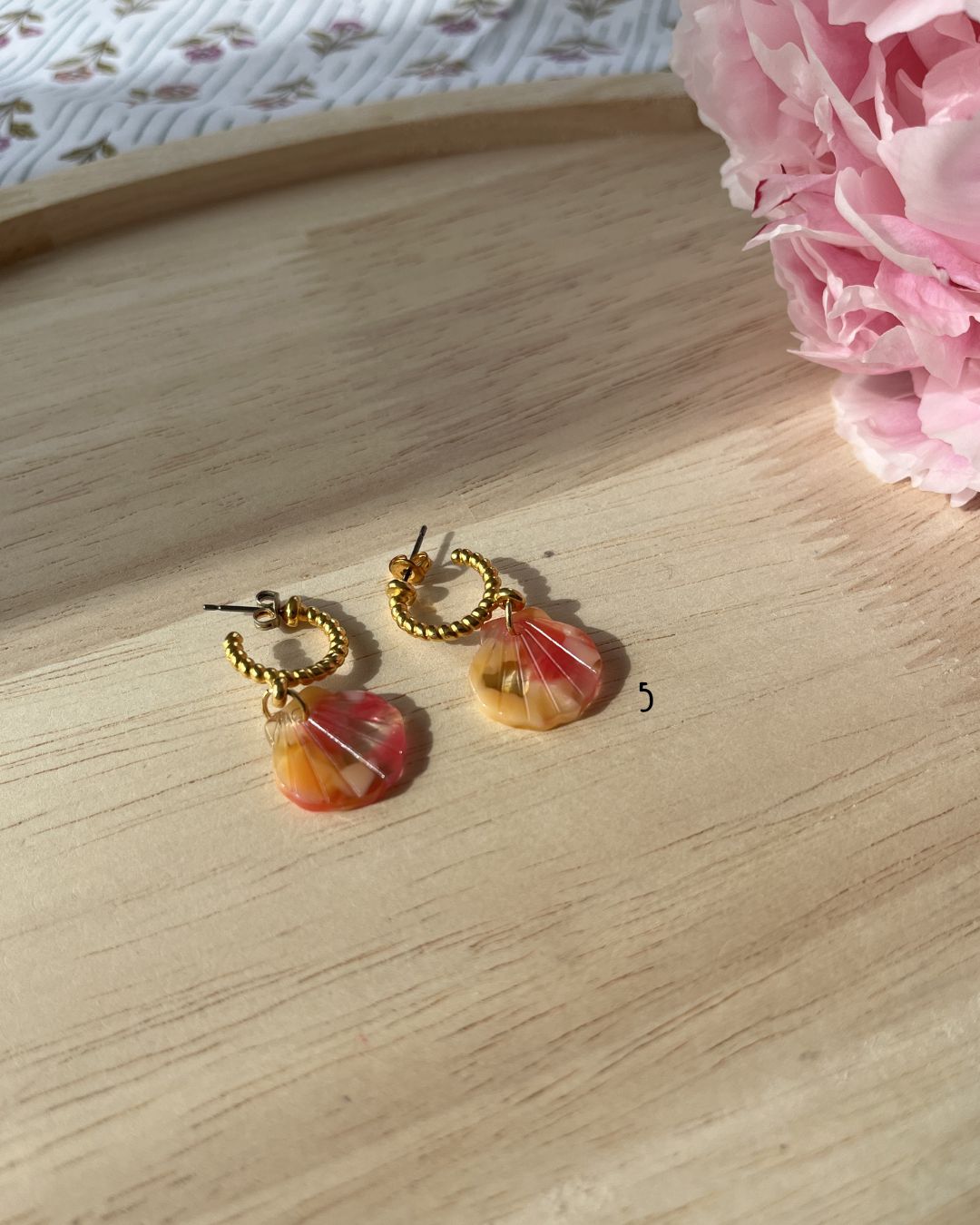 Boucle d'oreille taille moyenne